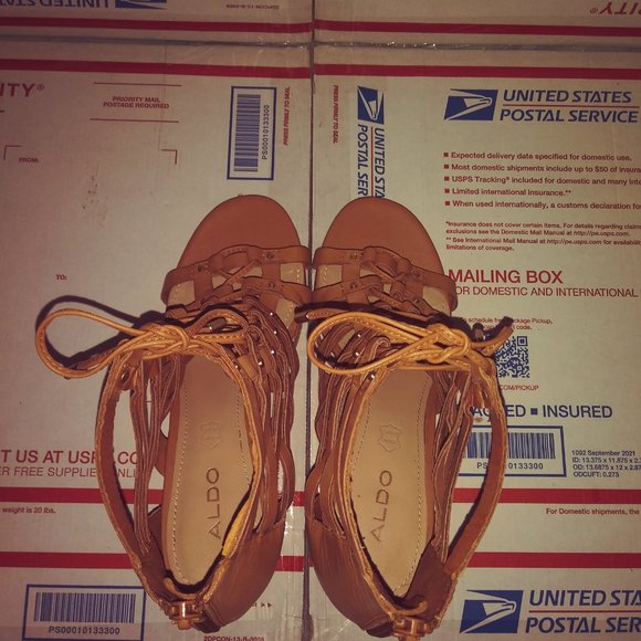 ALDO Chunky Heel Lace Up Gladiator Shoes - Picture 6 of 9